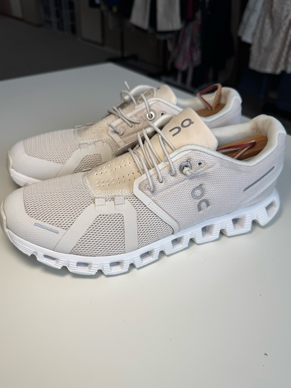 On Cloud 5 CloudTec® Zero-Gravity foam Running Shoes Women’s size 8.5 Pearl - Picture 3 of 15